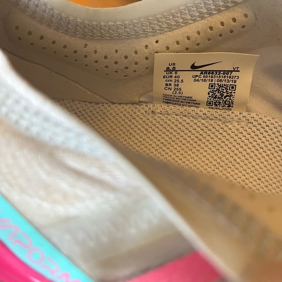 Nike Women’s Air Vapormax 2019 - Picture 4 of 4